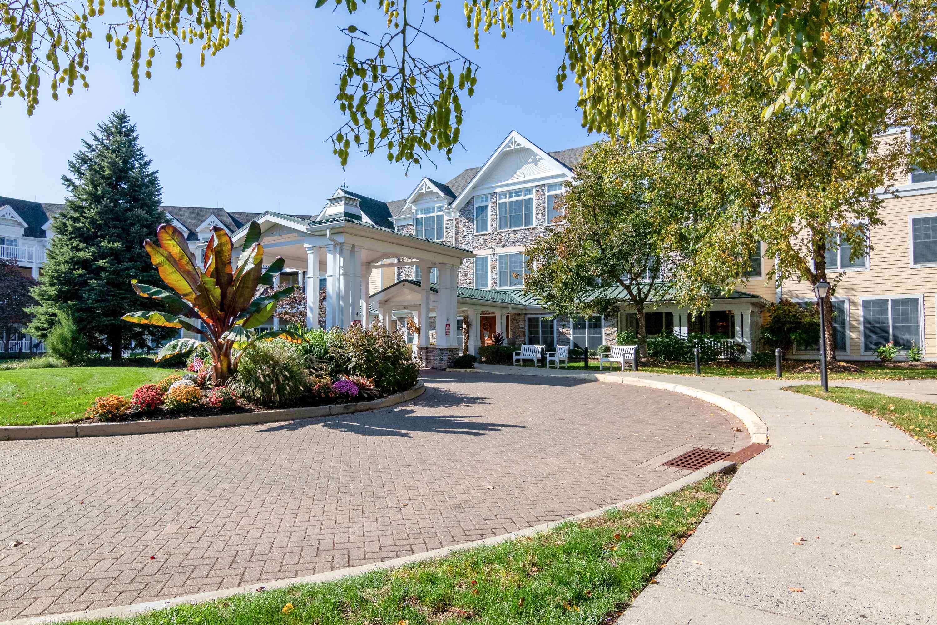 The outside of Sunrise of Cresskill in Cresskill