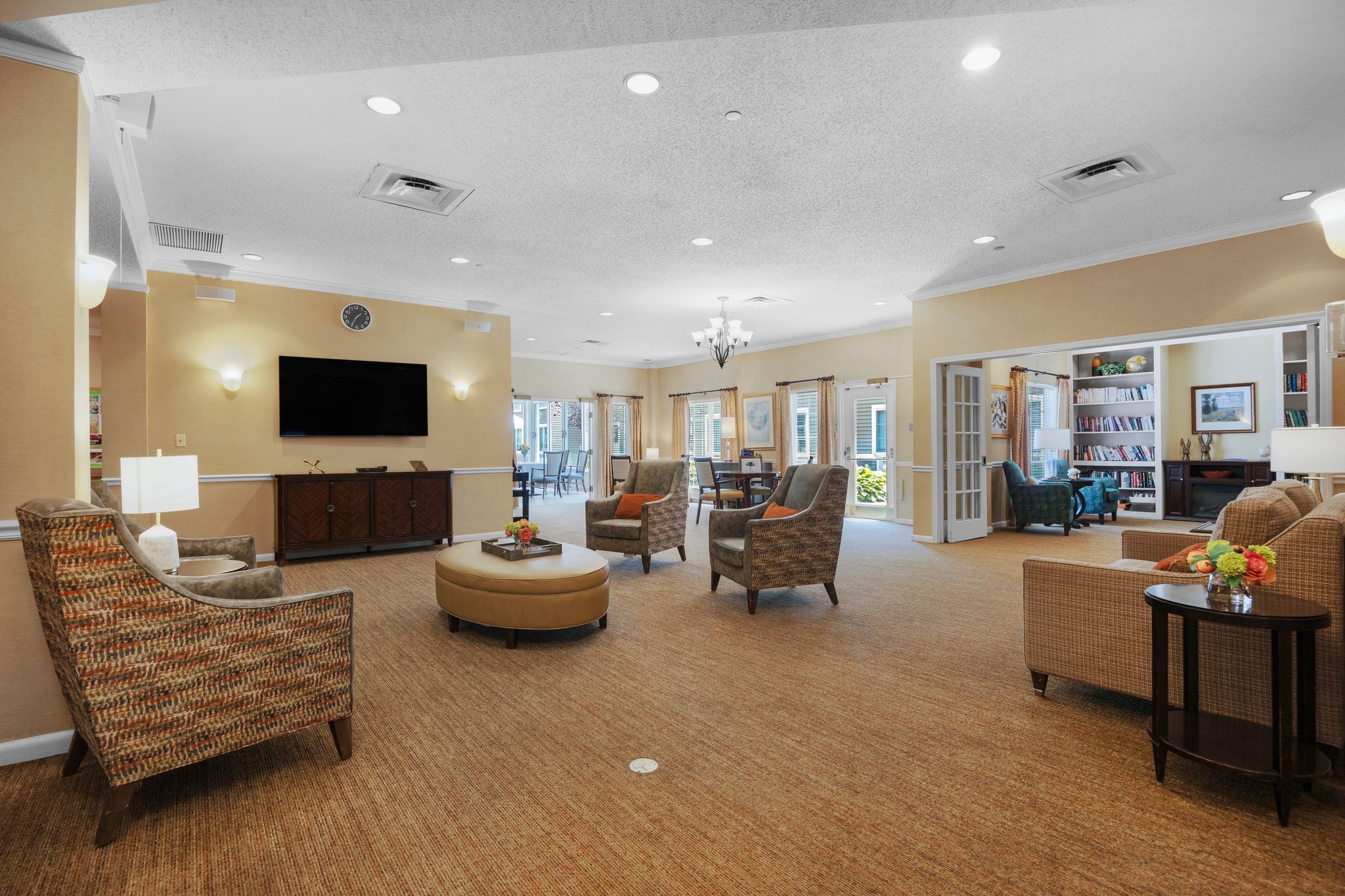 Brighton Gardens of Edison | Living Room